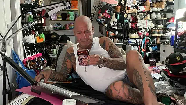 Snapshot of joeytatts66 chatting on July 2026 04:41:01 AM joeytatts66 online show from July 2026 04:41:01 AM