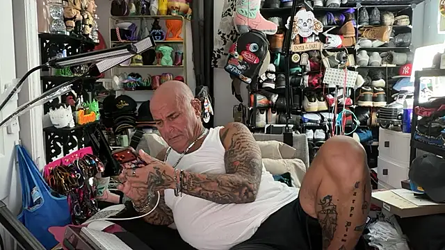 Snapshot of joeytatts66 chatting on July 2026 04:26:02 AM joeytatts66 online show from July 2026 04:26:02 AM