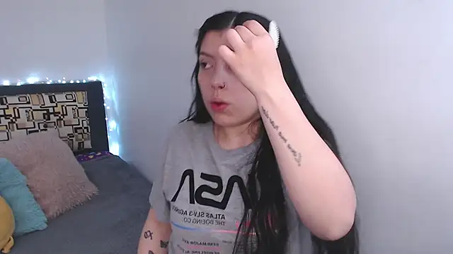 iam emy online show from October 2025 11:29:01 AM