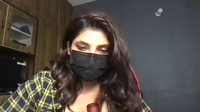 callmeshreya online show from April 2026 12:29:02 PM