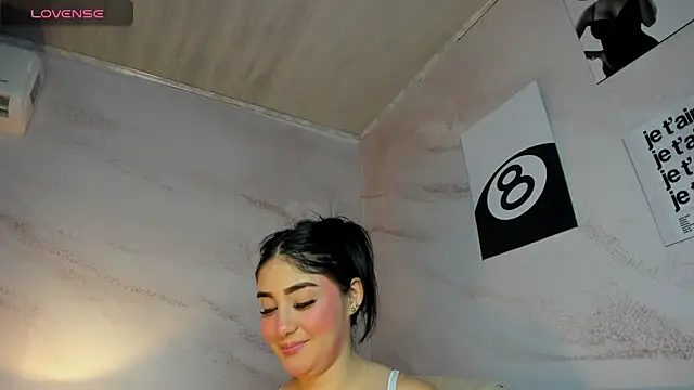 Belliinda 21 online show from April 2026 07:06:01 PM