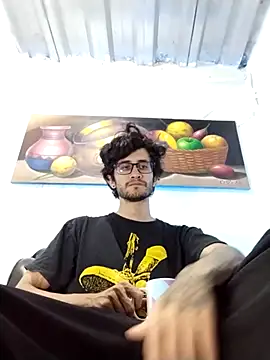 Loggan donnelly online show from April 2026 04:26:02 AM