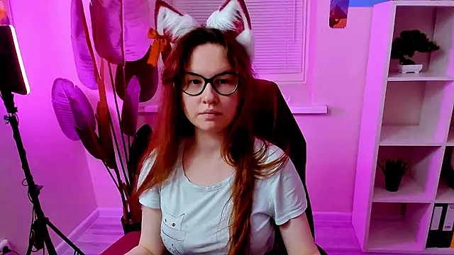 CarolGiggly online show from March 2026 12:44:01 PM