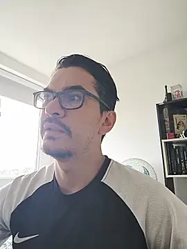 Cam Sorrento online show from April 2026 02:09:02 PM