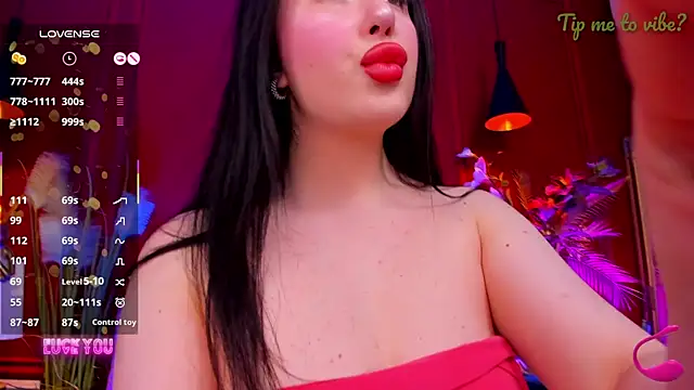 Mayzzie online show from June 2026 07:29:01 PM
