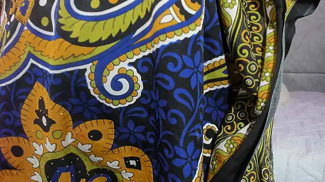 naomiii   online show from April 2026 11:45:02 AM