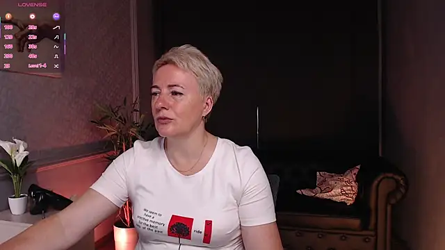 Nika Smit online show from July 2026 05:14:01 AM