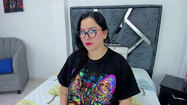 Snapshot of Domina0 chatting on July 2026 12:36:02 PM Domina0 online show from July 2026 12:36:02 PM