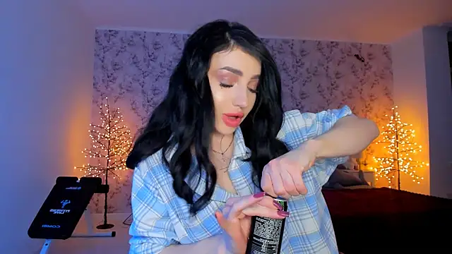 Snapshot of NancyLovee_ chatting on February 2026 08:27:01 PM NancyLovee online show from February 2026 08:27:01 PM