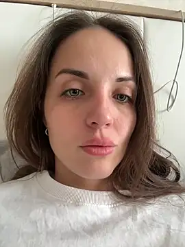 AmiLavs online show from November 2025 06:35:01 AM