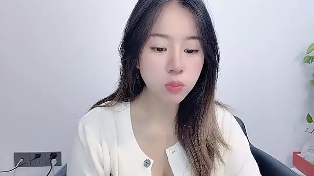 chloe-01 online show from February 2026 04:50:02 AM