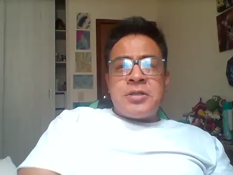 Snapshot of Ratigo69 chatting on June 2026 04:49:02 PM Ratigo69 online show from June 2026 04:49:02 PM