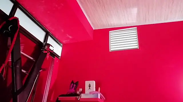 Ambar Roux  online show from February 2026 02:54:02 PM