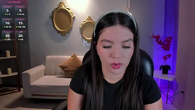 ValeriaRoldanX online show from February 2026 11:49:01 AM