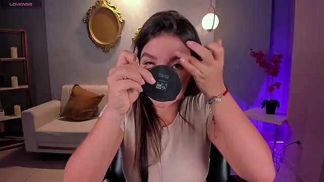 ValeriaRoldanX online show from February 2026 11:48:01 AM