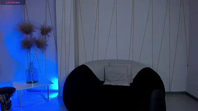 ValeriaRoldanX online show from July 2026 11:26:01 AM