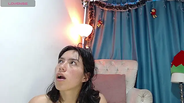 salome Queenx online show from December 2024 03:31:01 PM