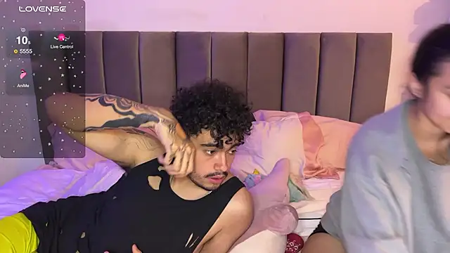 Snapshot of LFR29 chatting on February 2025 12:35:02 AM LFR29 online show from February 2025 12:35:02 AM