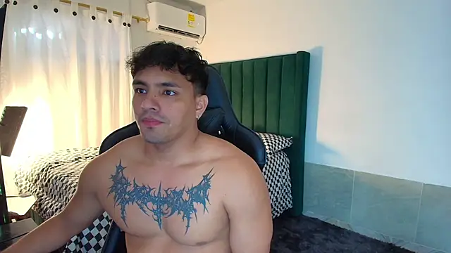 man dur07 online show from December 2025 07:43:02 PM