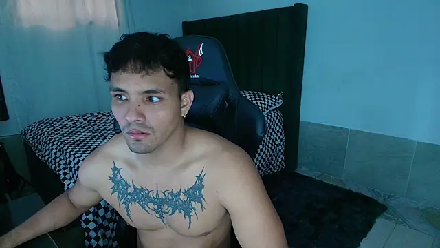 Snapshot of man_dur07 chatting on June 2026 10:52:02 PM man dur07 online show from June 2026 10:52:02 PM