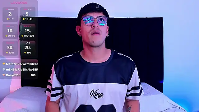 Snapshot of Ryan_Clark_ chatting on March 2026 11:04:01 PM Ryan Clark online show from March 2026 11:04:01 PM