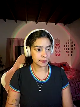 Snapshot of Arteatenea__ chatting on December 2025 05:01:01 AM Arteatenea online show from December 2025 05:01:01 AM