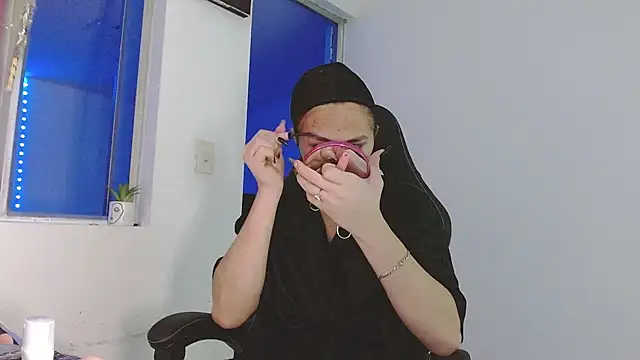 giuliana andrade online show from March 2026 12:06:01 AM