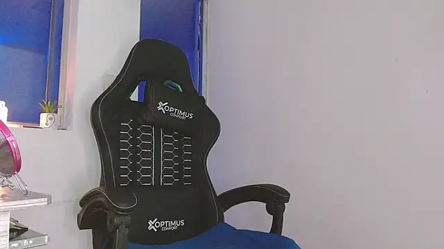 giuliana andrade online show from March 2026 12:43:01 AM