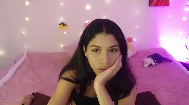 Snapshot of AmberJeong chatting on December 2024 01:14:01 AM AmberJeong online show from December 2024 01:14:01 AM