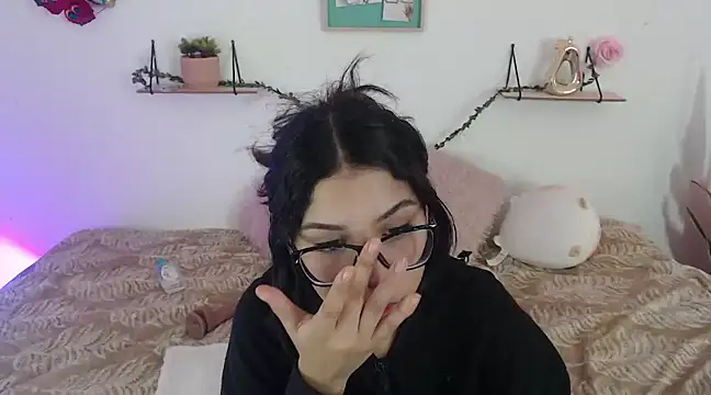 Snapshot of AmberJeong chatting on January 2025 10:44:01 PM AmberJeong online show from January 2025 10:44:01 PM