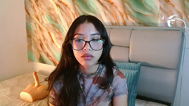 Snapshot of AmberJeong chatting on March 2025 02:04:01 AM AmberJeong online show from March 2025 02:04:01 AM