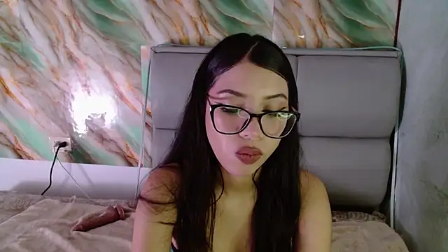 Snapshot of AmberJeong chatting on March 2025 01:02:02 AM AmberJeong online show from March 2025 01:02:02 AM