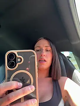 lola tentatiion online show from June 2026 12:05:02 PM