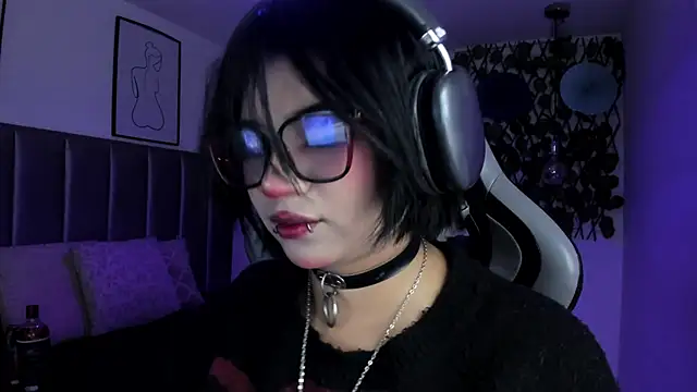 Snapshot of Kitty_Gang chatting on July 2026 01:05:02 AM Kitty Gang online show from July 2026 01:05:02 AM