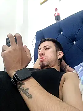 stivevv online show from April 2026 11:33:02 PM