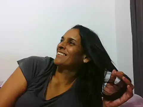 latinbrunettet online show from March 2025 02:01:02 PM