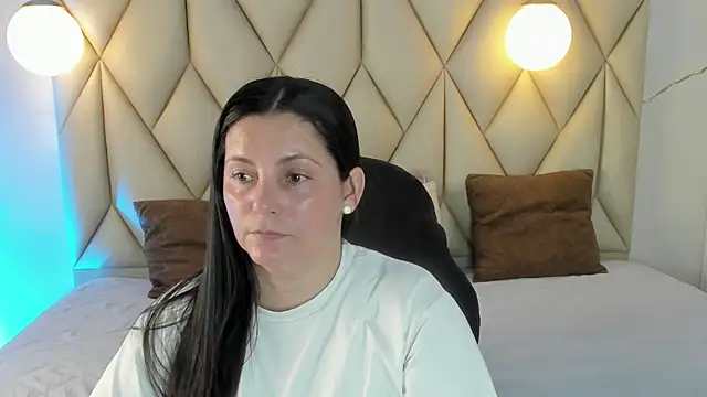 angelswets online show from July 2026 02:52:01 PM