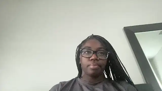 Snapshot of AveryJ99 chatting on December 2024 01:38:02 PM AveryJ99 online show from December 2024 01:38:02 PM