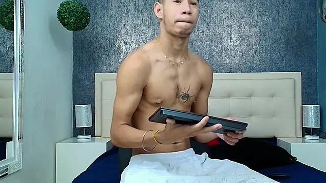 Erick Zhimerman online show from April 2026 12:15:02 PM