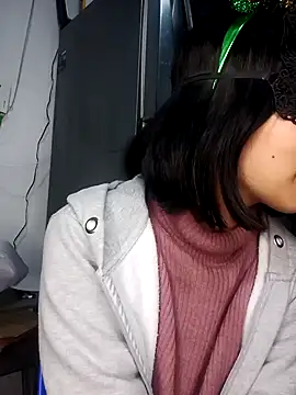 PequeArely online show from December 2024 07:01:01 AM