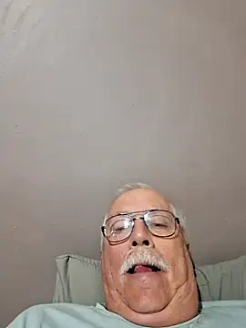 Snapshot of NawtyB1965 chatting on June 2026 04:09:01 AM NawtyB1965 online show from June 2026 04:09:01 AM