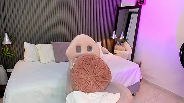 Axel brunette1 online show from February 2026 06:26:01 AM