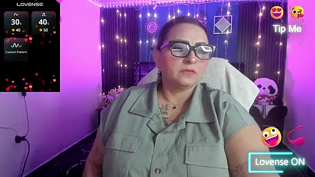 Ivonnee   online show from April 2026 03:44:02 AM