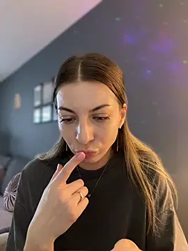 Mia Ethan online show from July 2026 01:57:01 PM