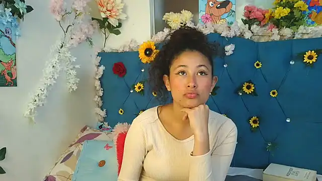 Milkdulce1 online show from May 2026 01:50:01 PM