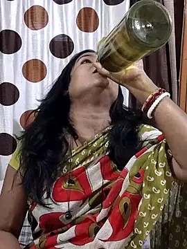 yoursweety09 online show from November 2025 08:40:01 AM