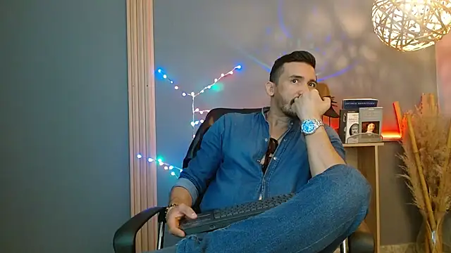 Reiko 85  online show from April 2026 02:37:01 PM