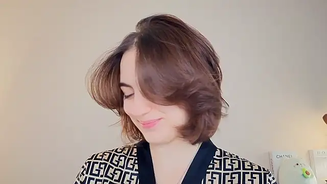 DracosMoon online show from April 2026 07:25:02 AM