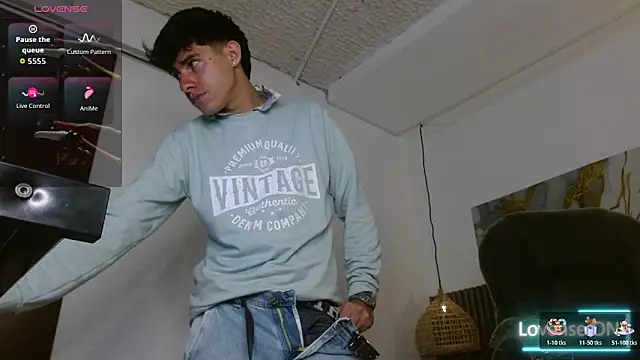 Dyla n18 online show from March 2026 08:26:01 PM