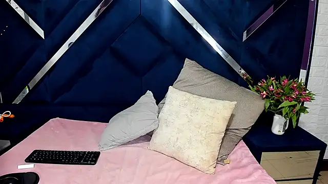Just Gissellex online show from July 2026 10:47:02 PM
